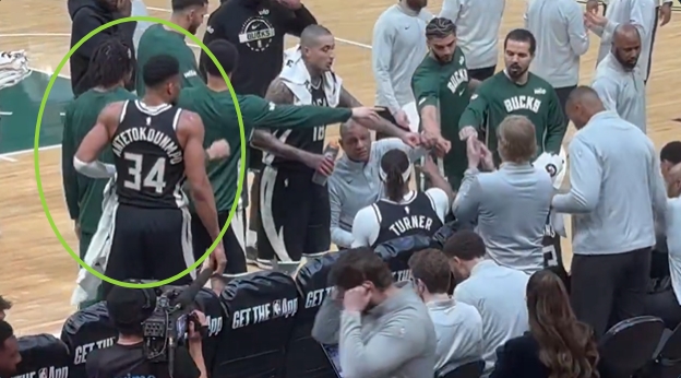 心已走?字母哥似听非听里弗斯布置战术 木屋时刻也未碰拳!